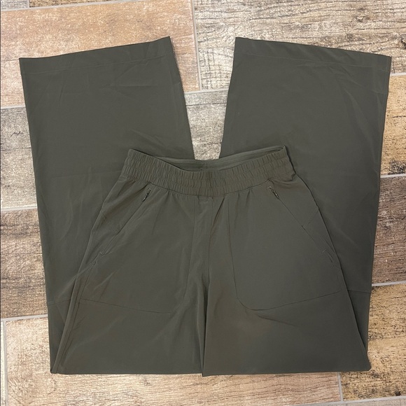 Lululemon Swift Mid Rise Wide Leg Pant Army Green Size 4 - Picture 2 of 7